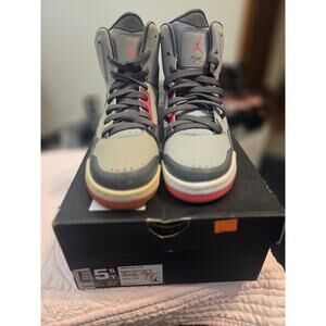 NIKE AIR JORDAN SC-3 GG - WLF GRY/HYPHER PINK/DRK GRY - Size 5.5 Y SEE PICS! '14